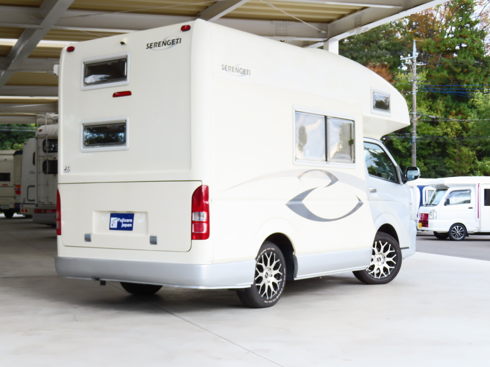 キャンピングカーキャブコン