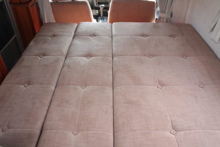 キャンピングカー軽キャンパー