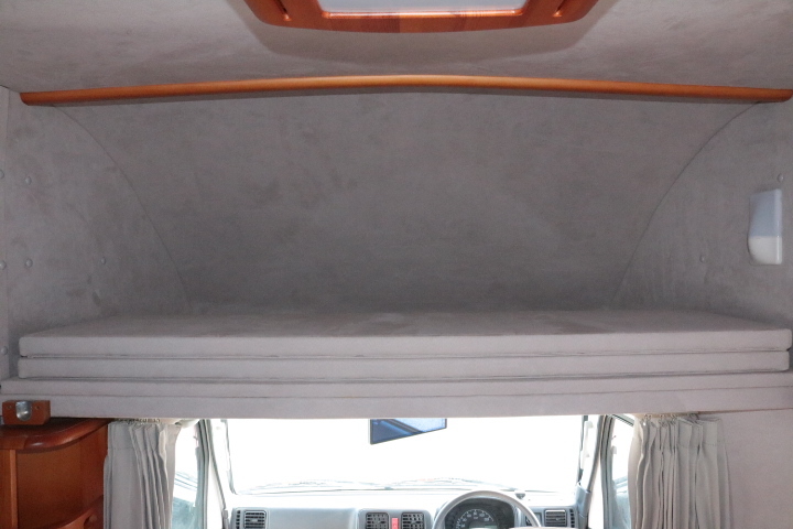 キャンピングカー軽キャンパー