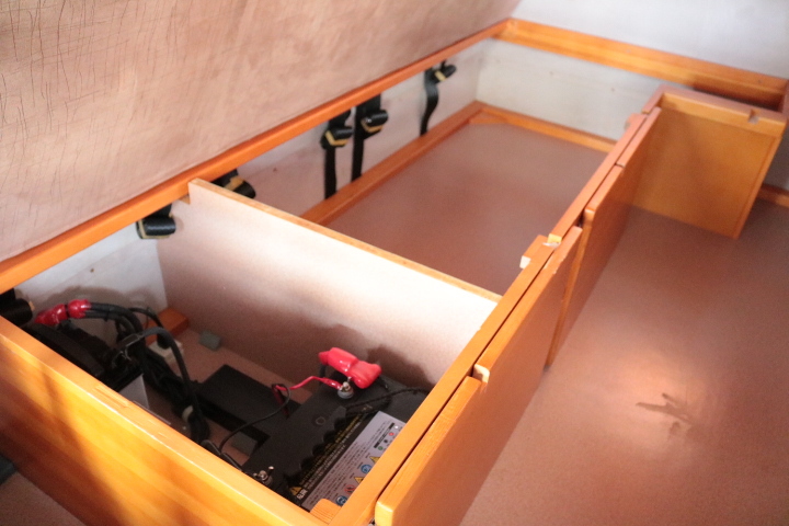 キャンピングカー軽キャンパー