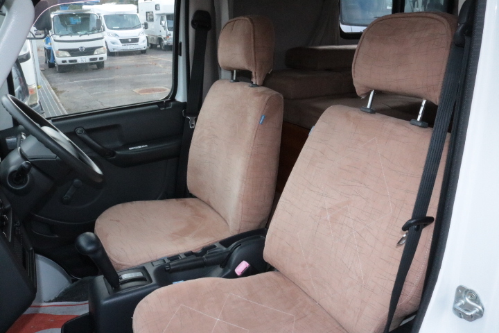 キャンピングカー軽キャンパー