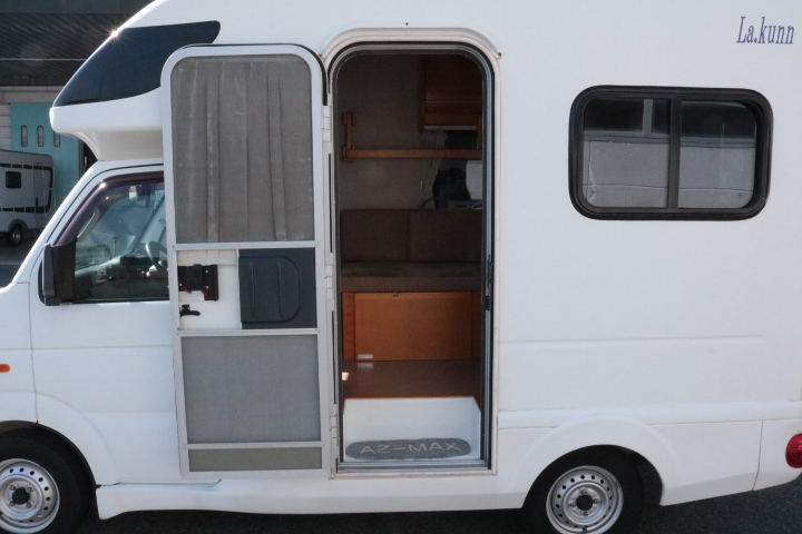 キャンピングカー軽キャンパー