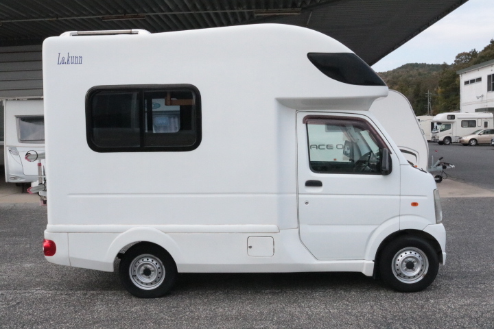 キャンピングカー軽キャンパー