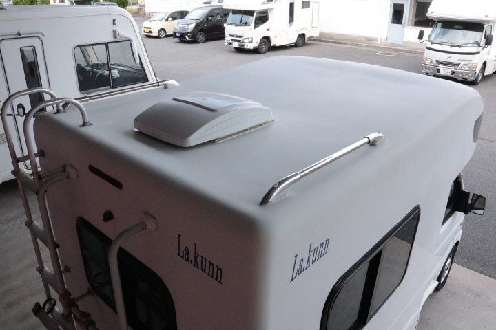 キャンピングカー軽キャンパー