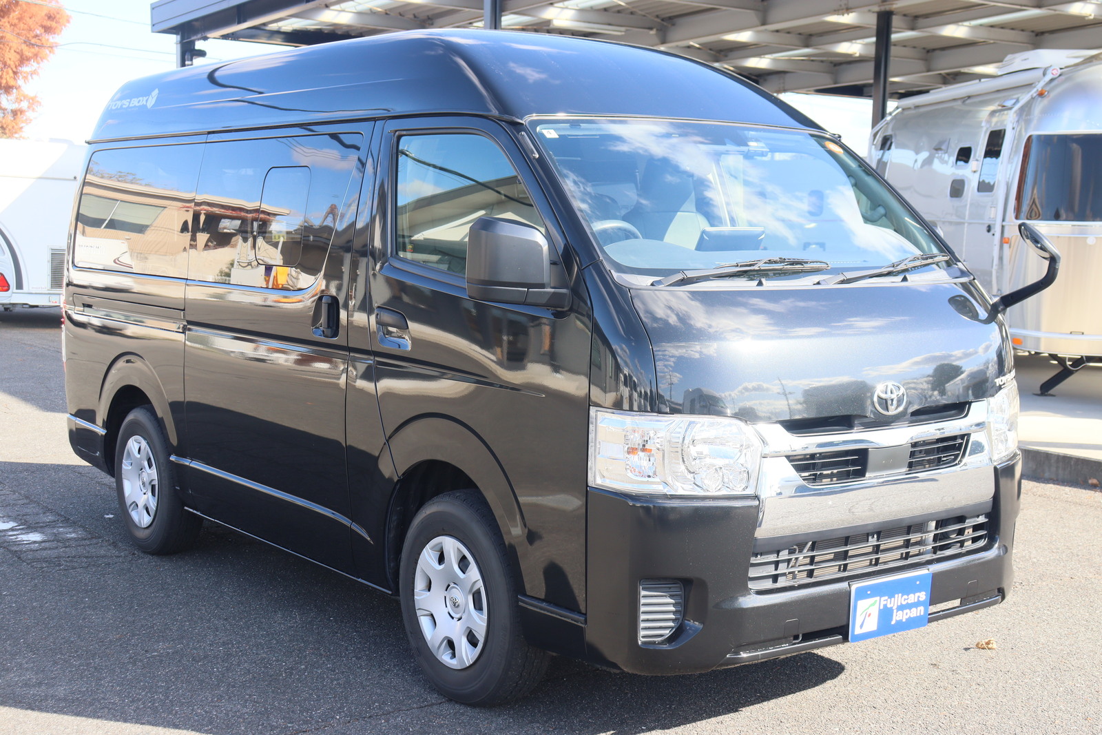 キャンピングカーバンコン