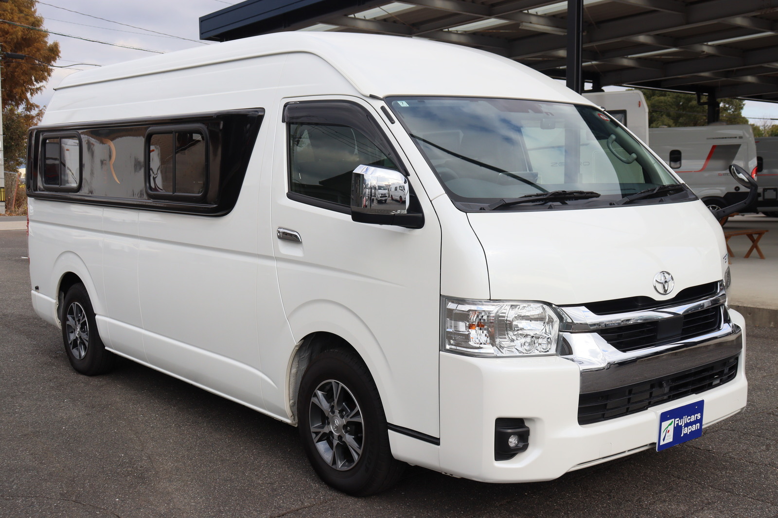 キャンピングカーバンコン