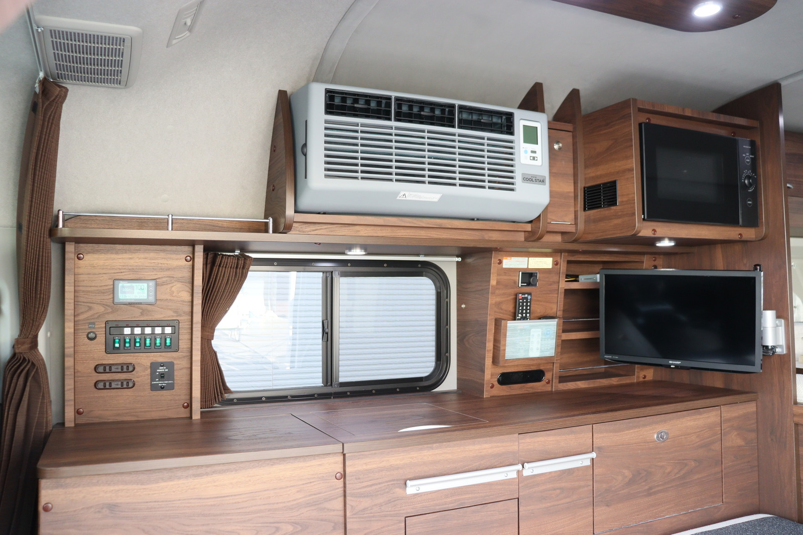 キャンピングカーバンコン