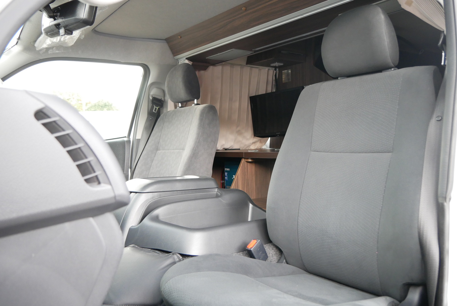 キャンピングカーバンコン