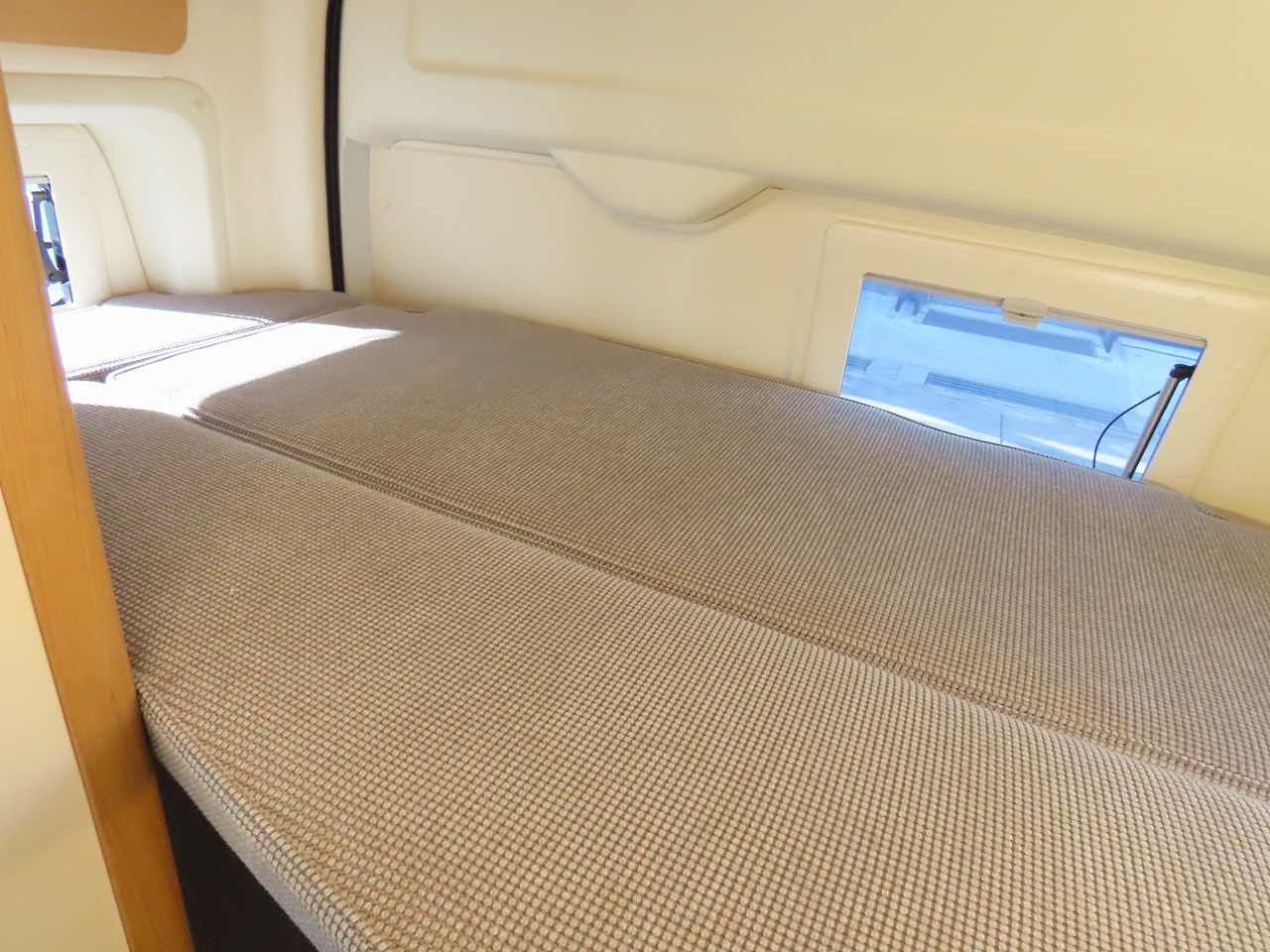 キャンピングカーバンコン