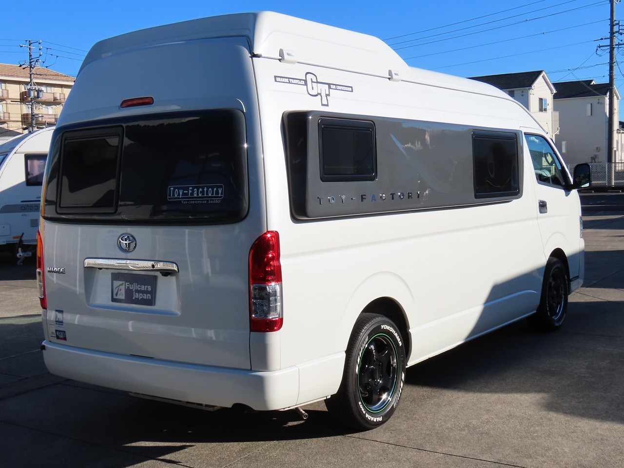 キャンピングカーバンコン