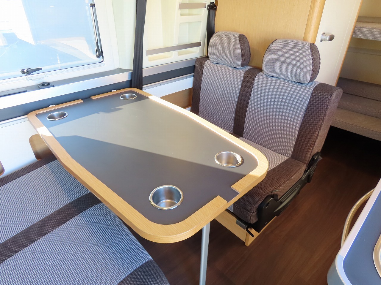 キャンピングカーバンコン