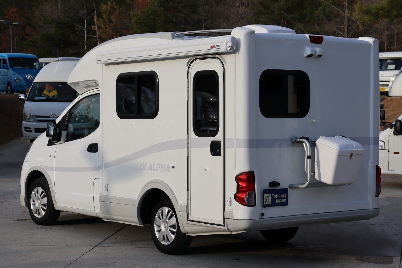 キャンピングカーキャブコン