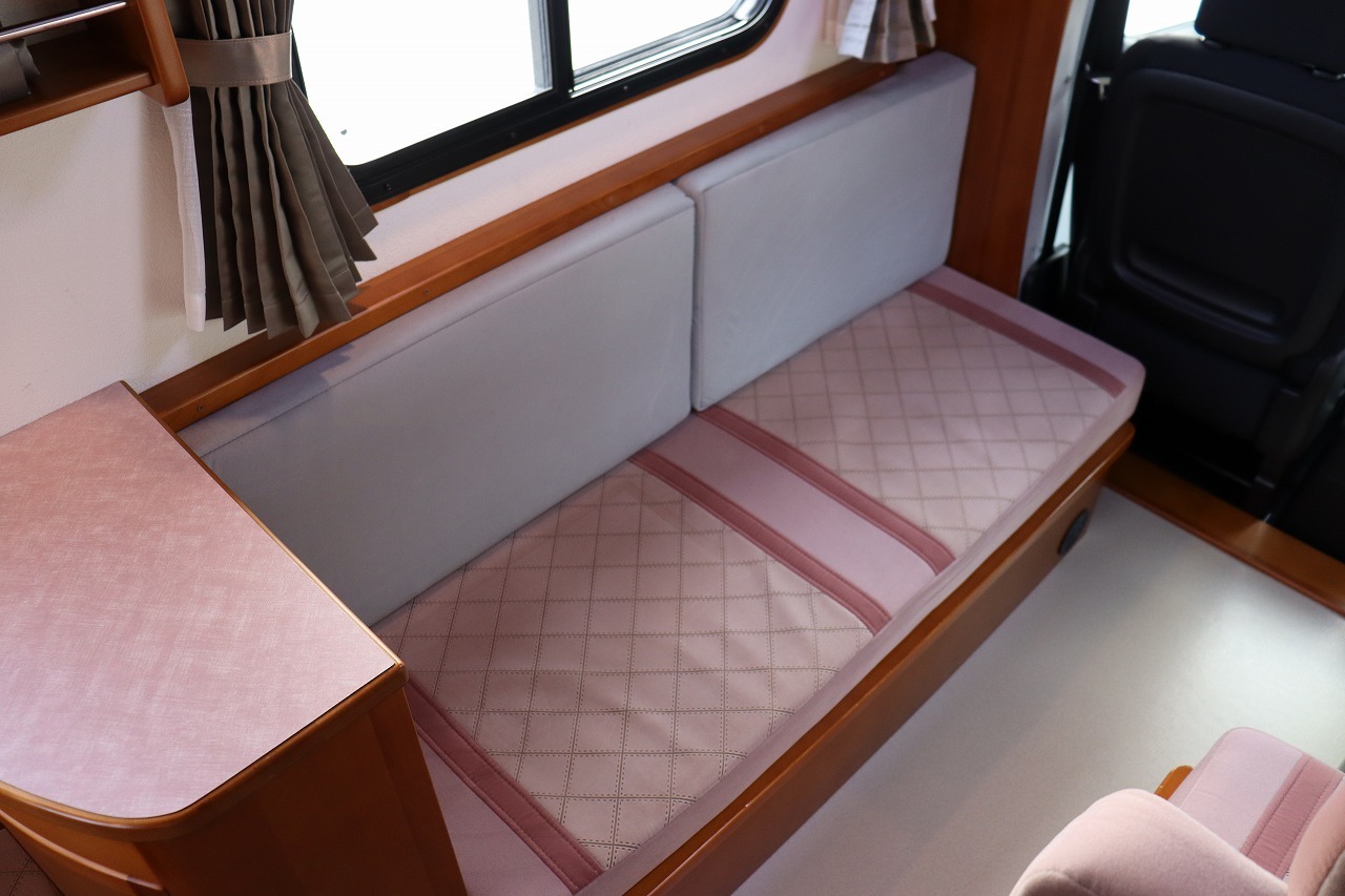 キャンピングカーキャブコン