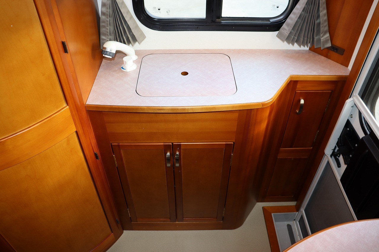 キャンピングカーキャブコン