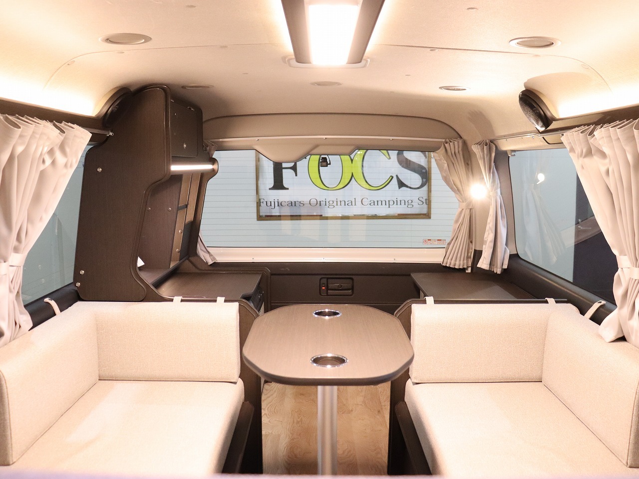 キャンピングカーバンコン