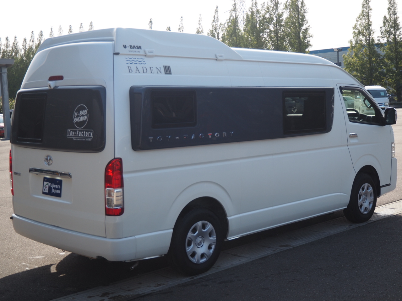 キャンピングカーバンコン