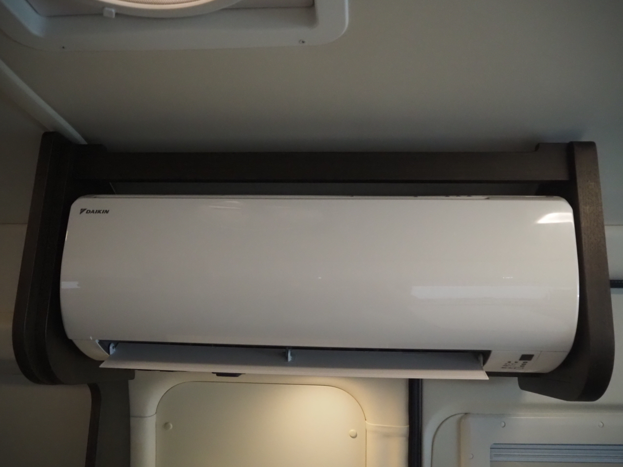 キャンピングカーバンコン