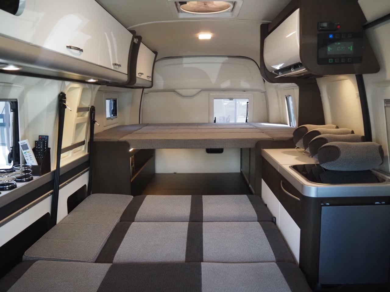 キャンピングカーバンコン