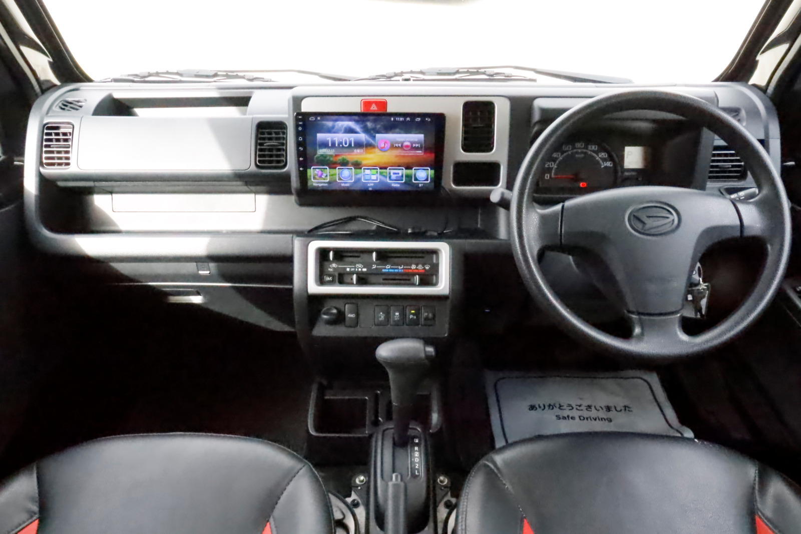 キャンピングカー軽キャンパー