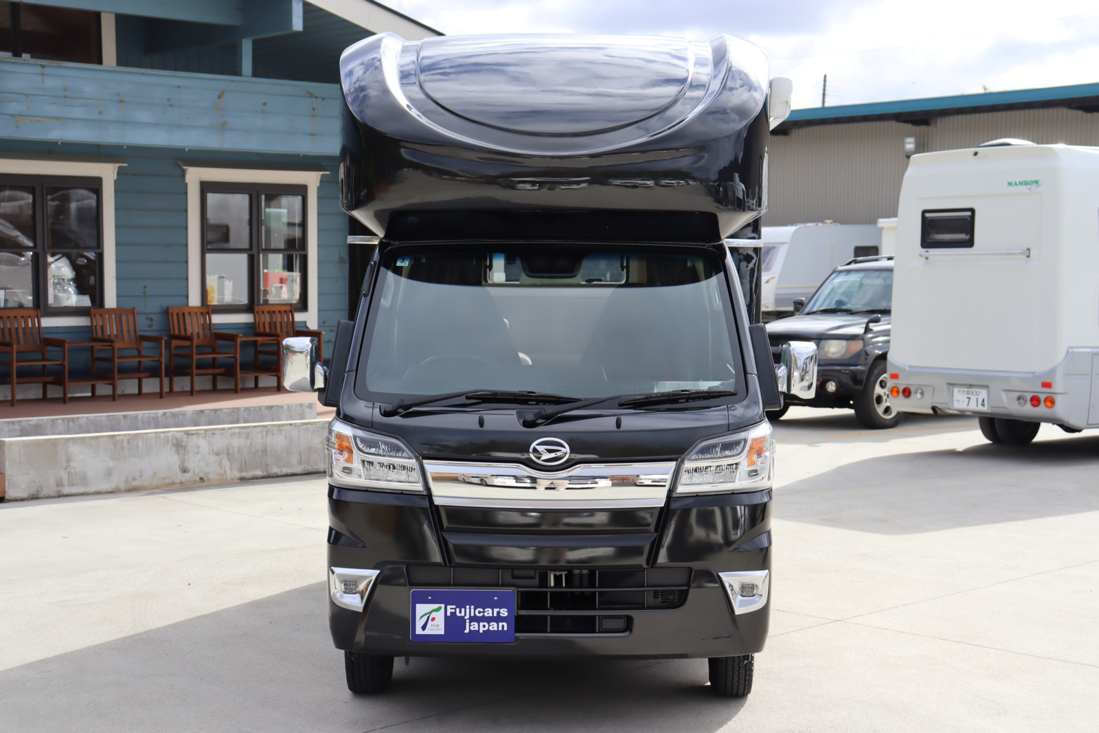 キャンピングカー軽キャンパー