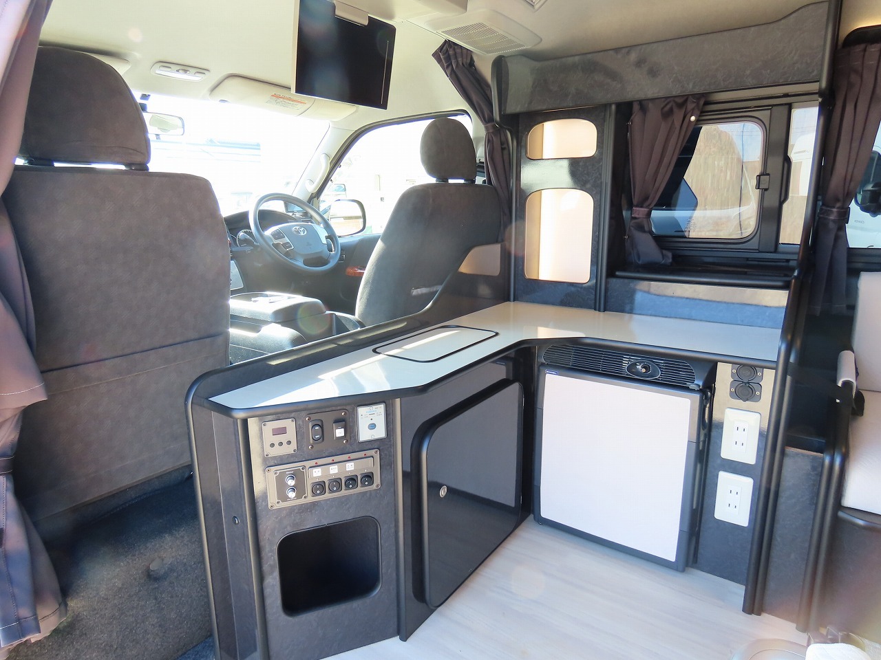 キャンピングカーバンコン