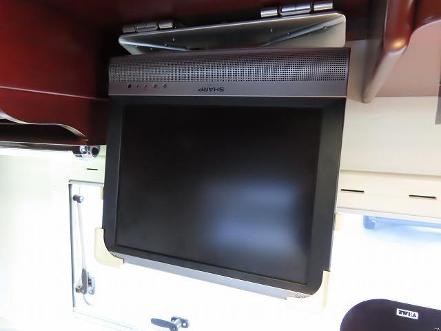 キャンピングカーバスコン