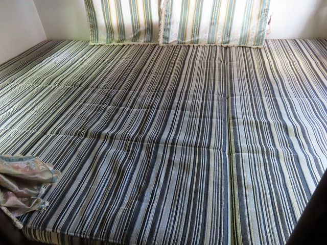 キャンピングカーバスコン