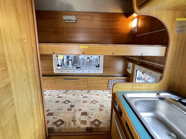 キャンピングカーキャブコン