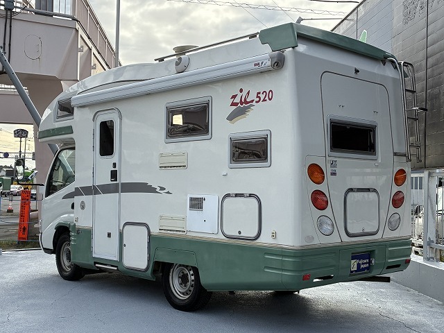 キャンピングカーキャブコン