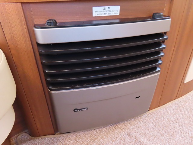 キャンピングカートレーラー