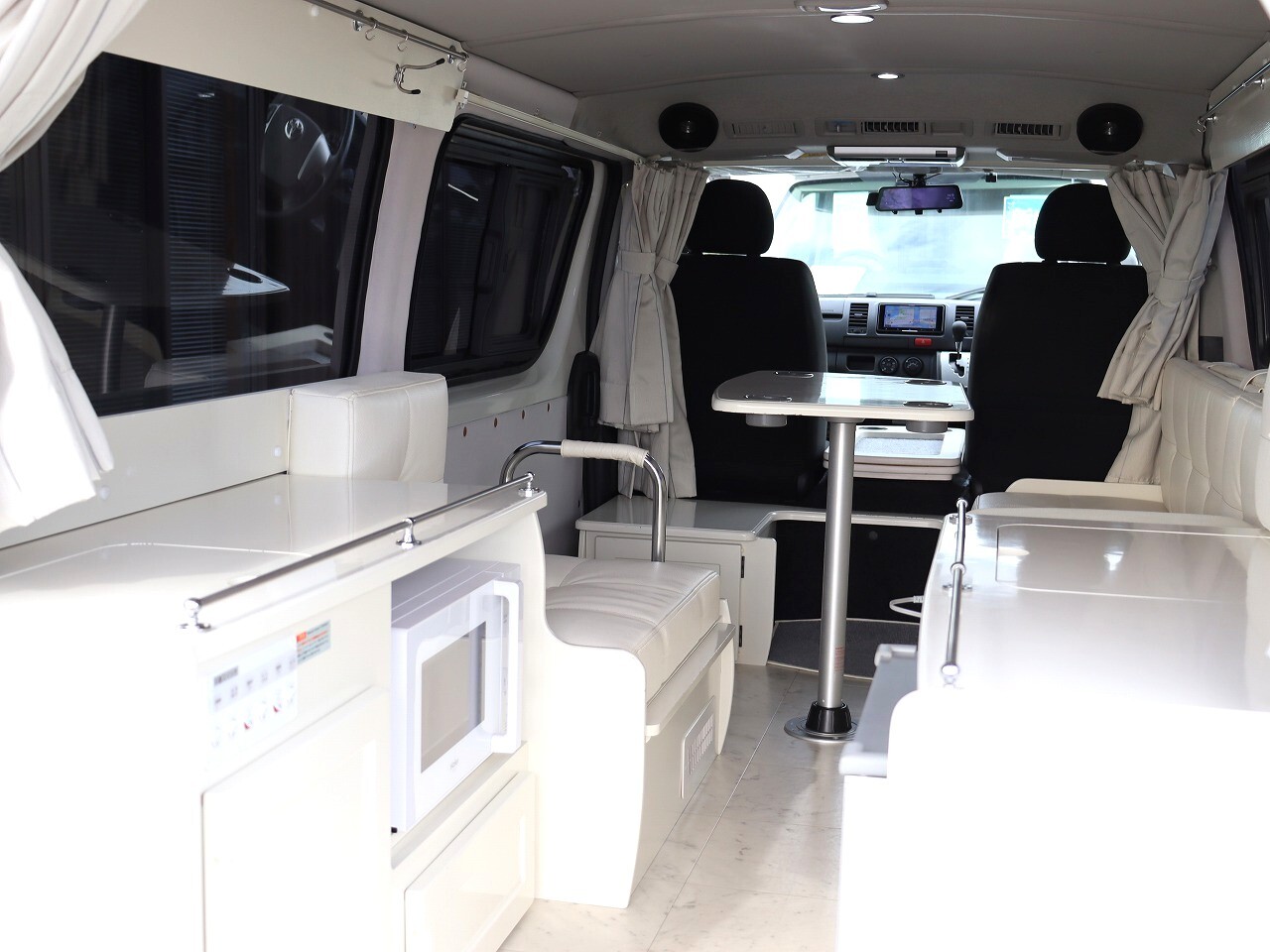 キャンピングカーバンコン