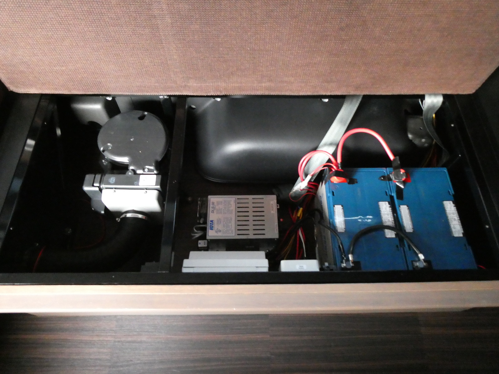 キャンピングカーバンコン