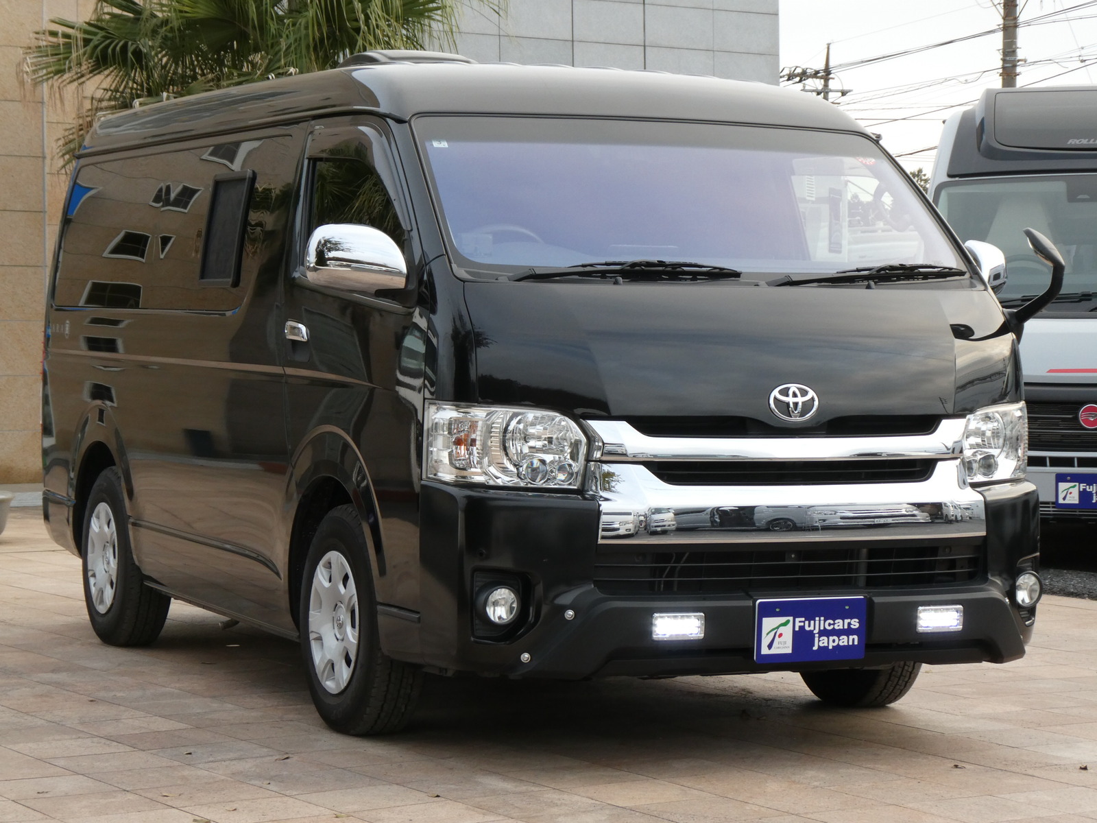 キャンピングカーバンコン