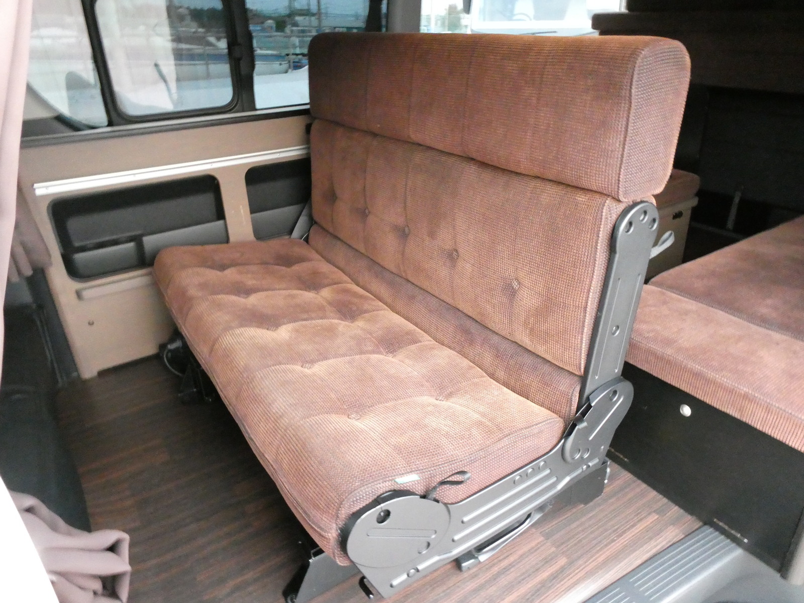 キャンピングカーバンコン