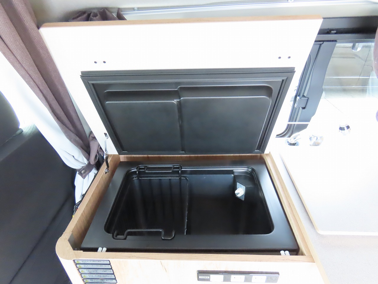 キャンピングカーバンコン