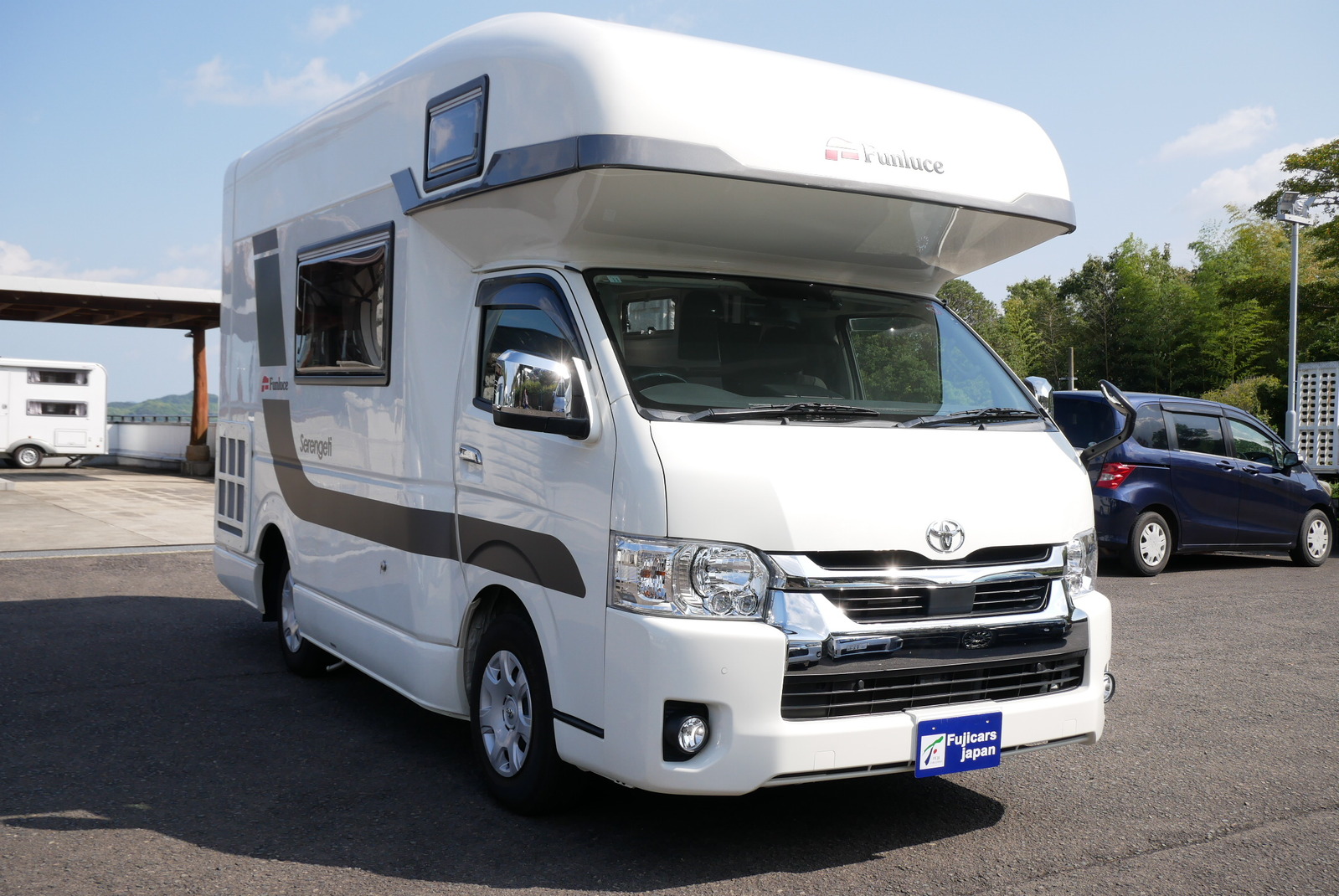 キャンピングカーキャブコン