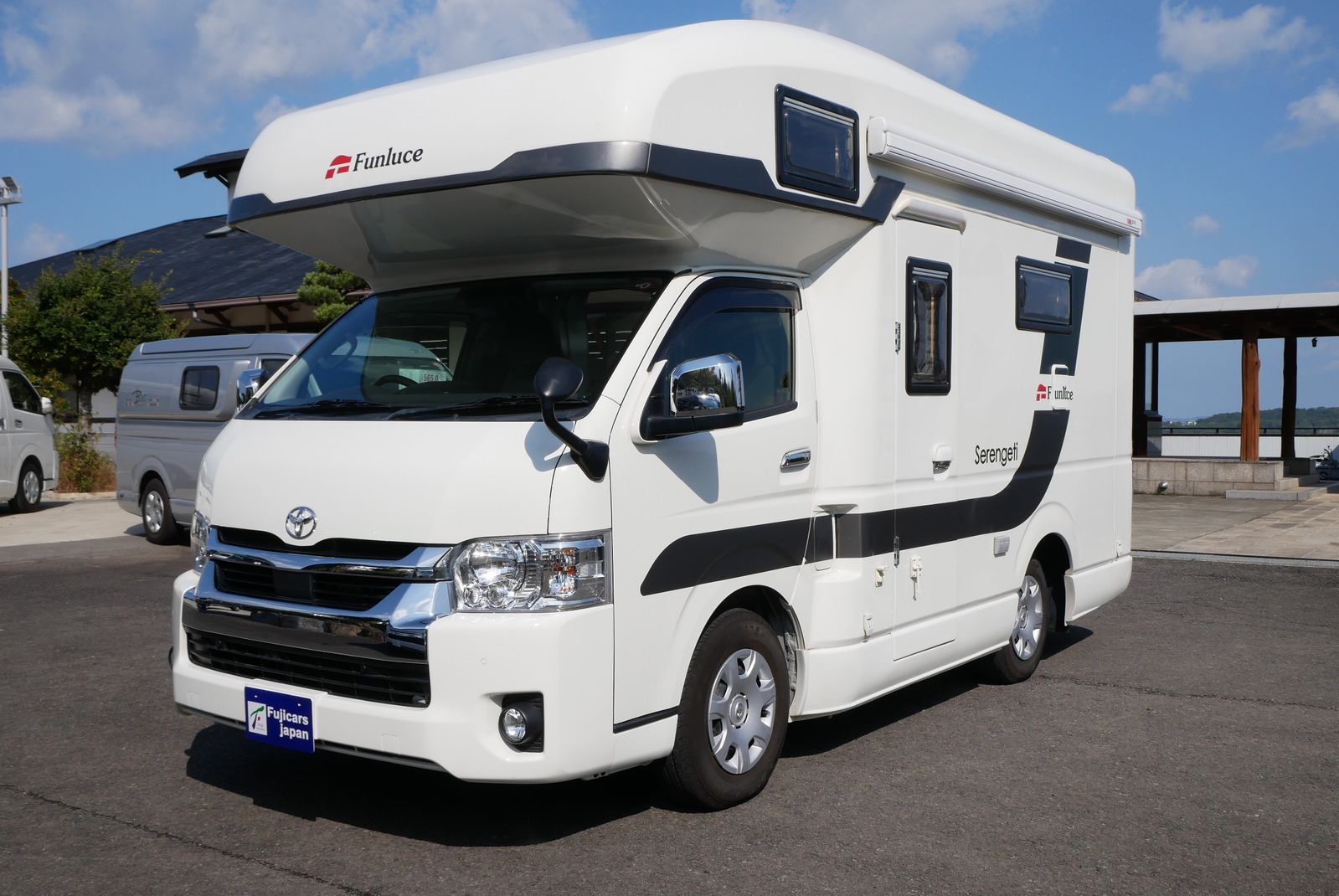 キャンピングカーキャブコン