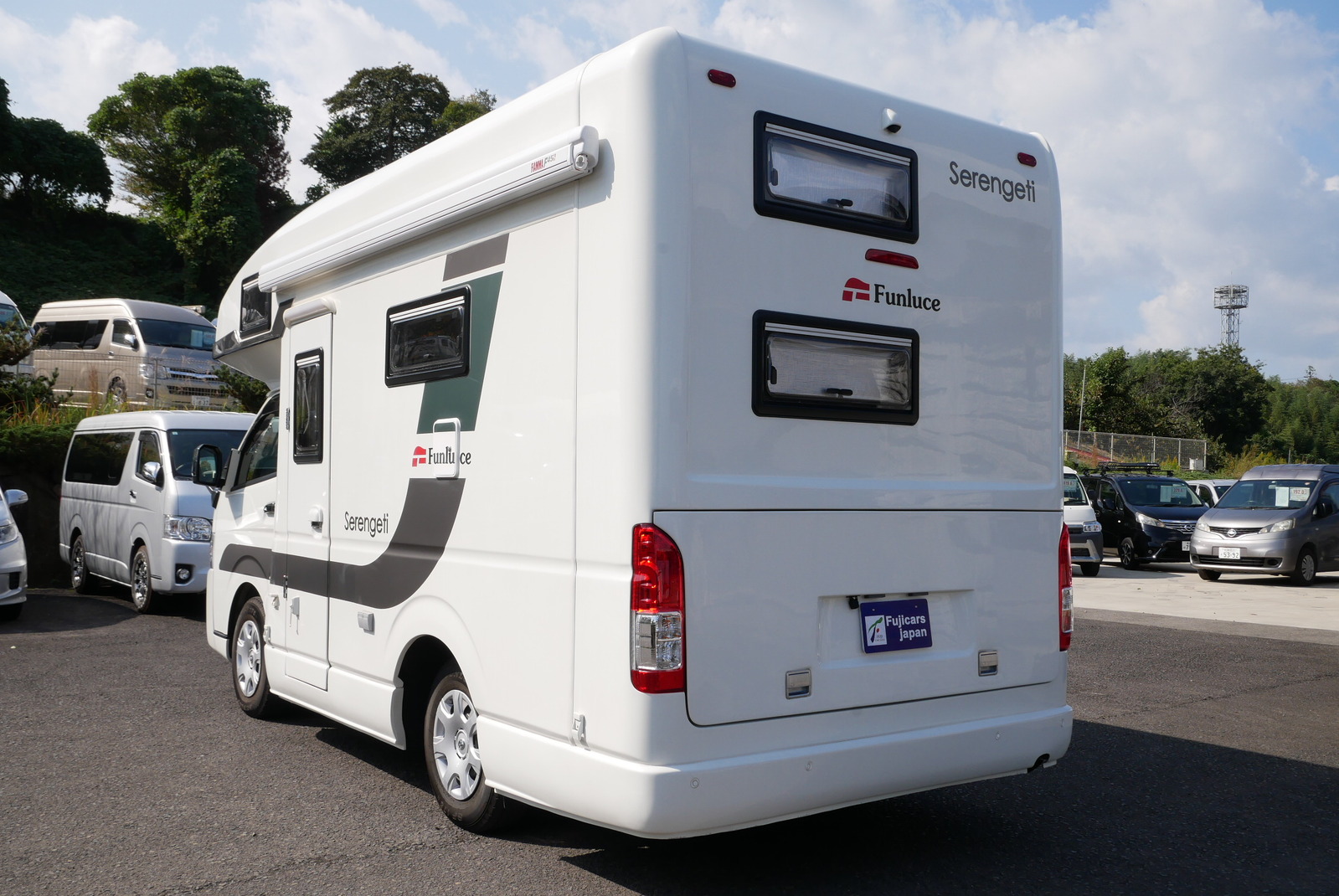 キャンピングカーキャブコン