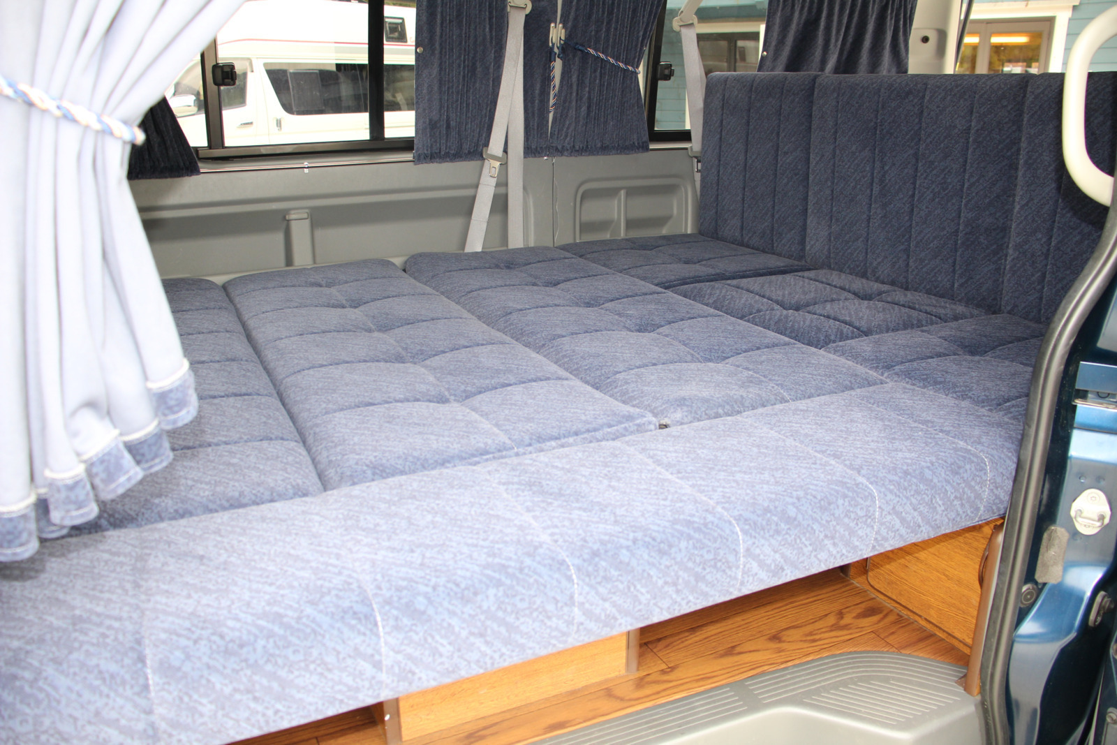 キャンピングカーバンコン