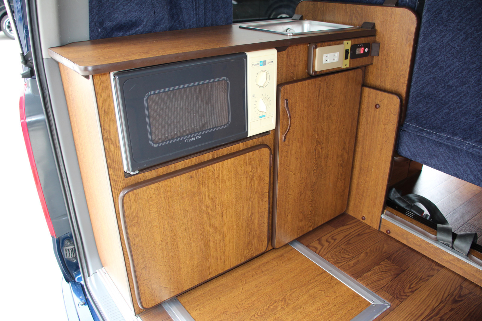 キャンピングカーバンコン