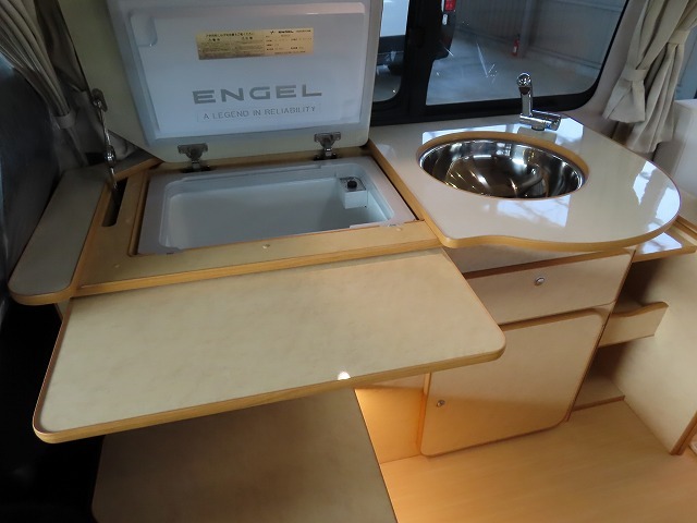 キャンピングカーバンコン