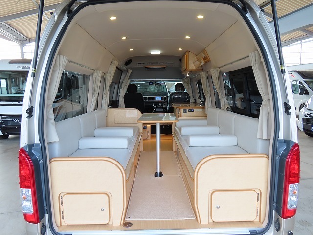 キャンピングカーバンコン