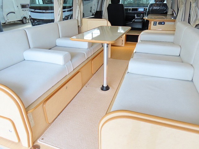 キャンピングカーバンコン