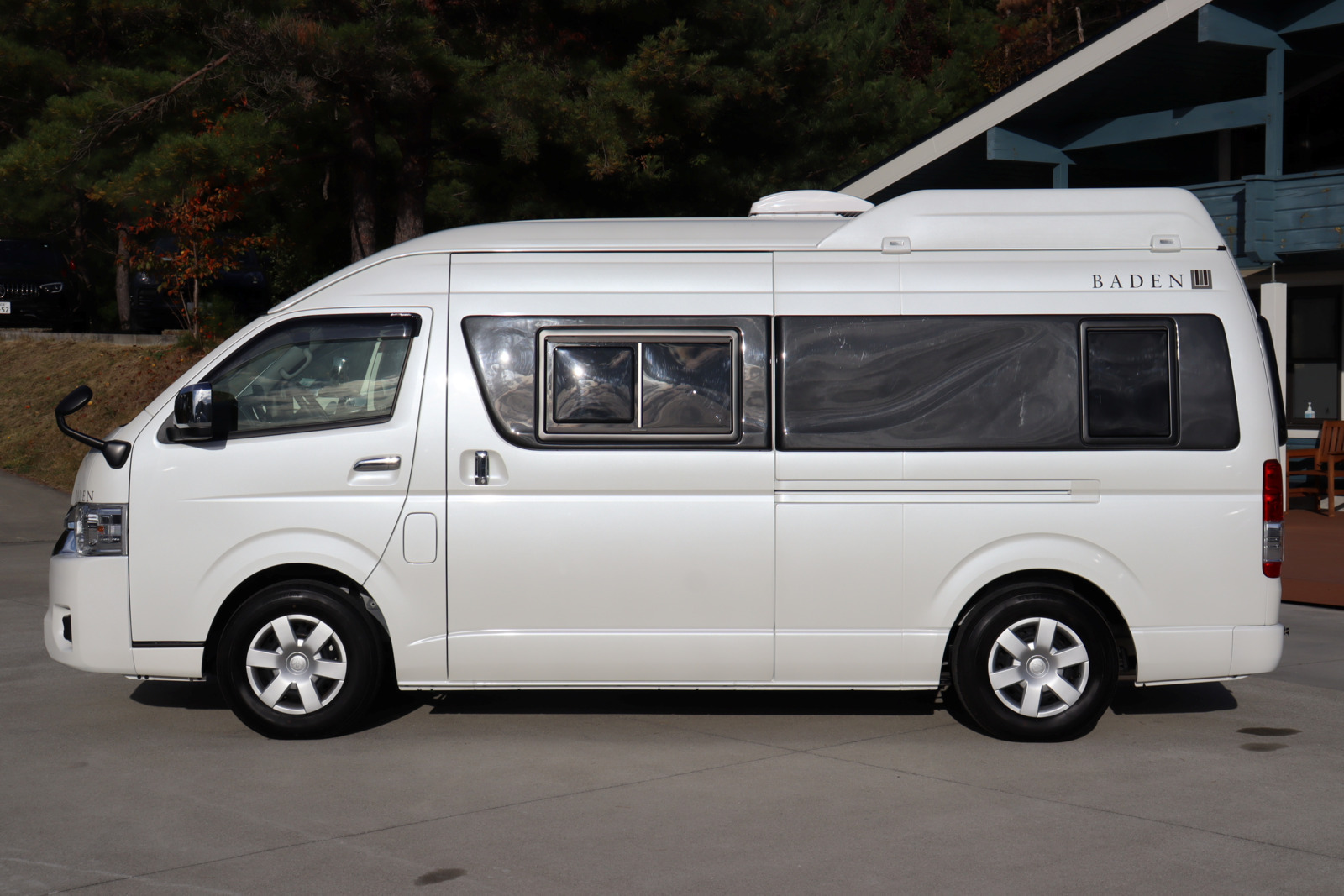 キャンピングカーバンコン