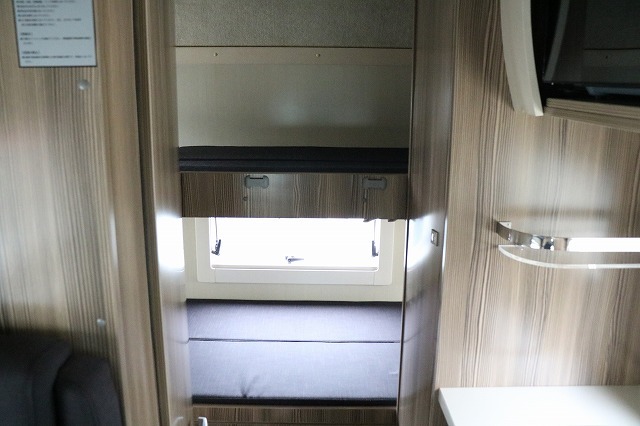 キャンピングカーキャブコン