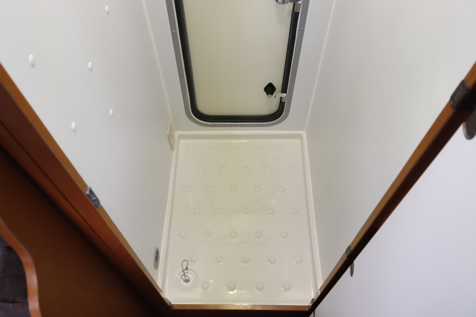 キャンピングカーキャブコン