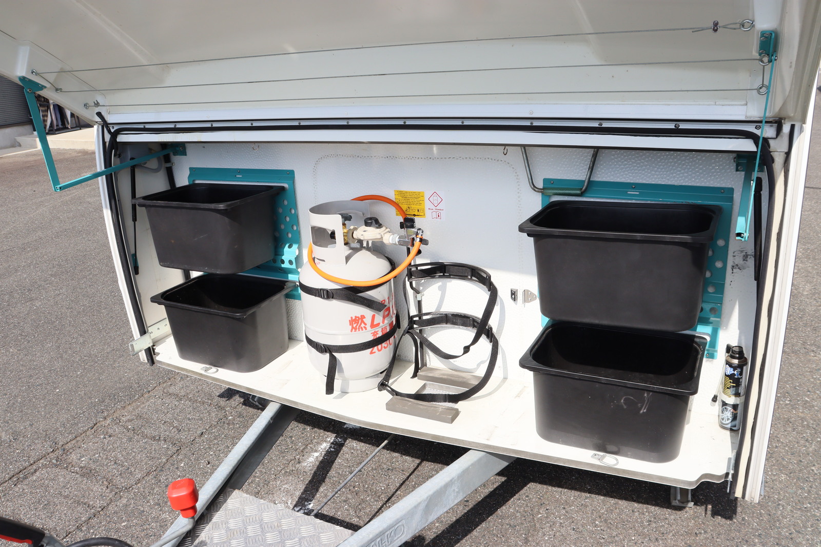 キャンピングカートレーラー