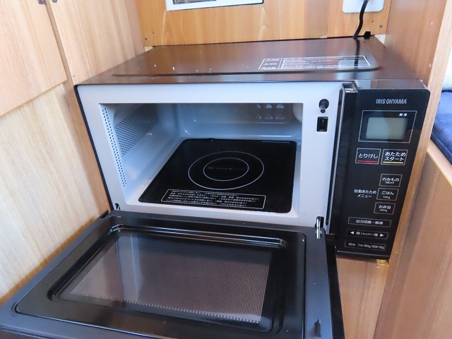 キャンピングカートレーラー