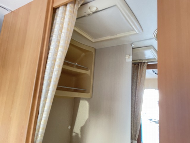 キャンピングカートレーラー