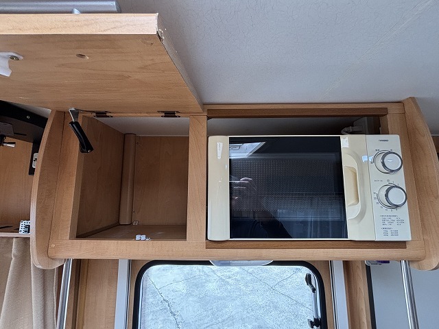 キャンピングカートレーラー